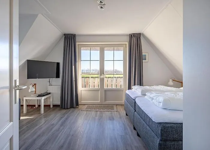 Dutchen Waddenduyn Villa *